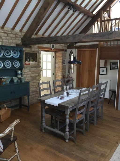 3 Bedroom 5* Barn Conversion Cotswolds Чиппінг-Нортон Екстер'єр фото